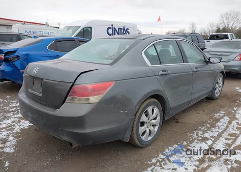 2008 Honda Accord 2.4 Lx z USA, uszkodzony, nr VIN 1HGCP26348A090167